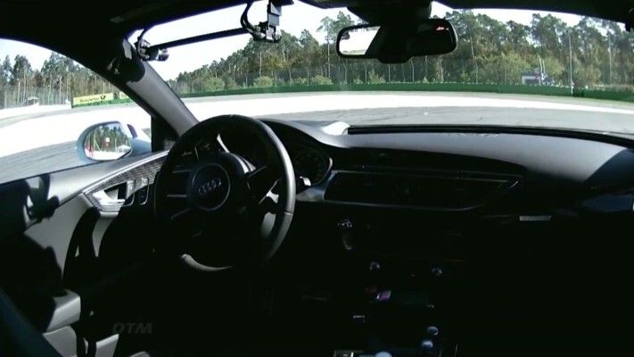 Der Audi RS 7 concept am Limit: fahrerlos rund um den Hockenheimring (Audi)