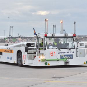 (Lufthansa Leos MIT)