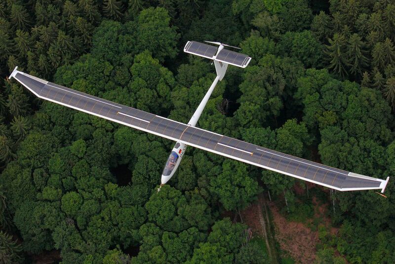 Das Solarflugzeugs „Icaré wtp“ hat die vom Institut für Flugzeugbau (IFB) und dem Institut für Flugmechanik und Flugregelung (IFR) der Universität Stuttgart entwickeltn elektrischen Flächenendantriebe getestet. (Universität Stuttgart)