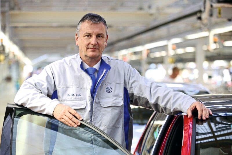 Stefan Loth ist Leiter des Volkswagen-Werkes in Wolfsburg. Das Werk erhielt den Lean & Green Award vor allem wegen der Weiterentwicklung des „Think Blue. Factory“-Ansatzes. (Growtth Consulting Europe)