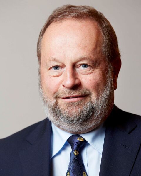 Zum 31. Dezember 2015 trat Gerhard Jost, Mitglied des Executive Boards und zuständig für Produktion und Logistik, nach 15 Jahren Endress + Hauser in den Ruhestand. (Bild: Endress+Hauser)