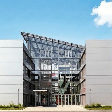 Beim Motorenbauer Deutz in Köln sollen noch einmal Hunderte von Stellen gestrichen werden, obwohl die Geschäfte insgesamt nicht schlecht laufen ... (Bild: Deutz)