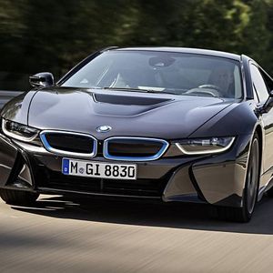 Im Hybridsportwagen i8 von BMW wird das Laserlicht Ende des Jahres 2014 verfügbar sein.(Foto:  BMW)