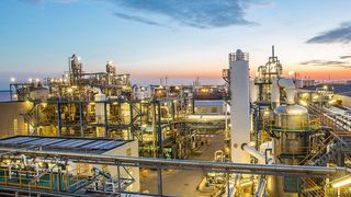 The Rotterdam site has the biggest single-line electrolysis unit in Europe. (Akzo Nobel)