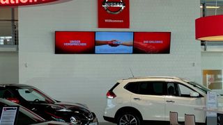 Aktuelle Trends: Digitale Elemente sind integraler Bestandteil der Nissan-CI. (Bild: Autohaus Günther)