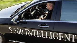 Rekordfahrt: Dieser Mercedes S500 INTELLIGENT DRIVE legte rund 100 km auf den Spuren von Bertha benz absolut autonom zurück (Mercedes-Benz)
