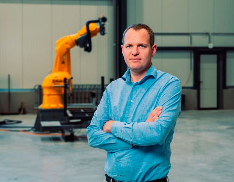 “For CNC processes you’re talking millions of points — you can’t teach a robot that; you need CAM,” recalls managing director Lander Debruyne. (Source: Ency)