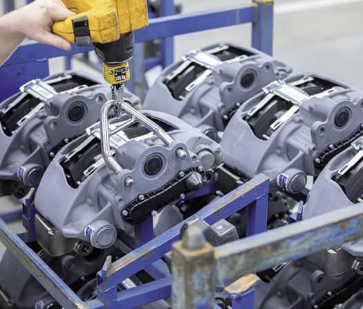 (Werk Aldersbach: Personaleinsatz­planung 4.0 mit ATOSS und SAP APO.Bild: Knorr-Bremse, KB Media GmbH, Sebastian Keerl)