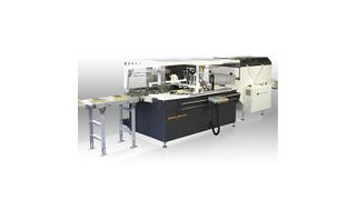 Die Folien-Verpackungsmaschine Multiplex MP mobil von Beck Packautomaten eignet sich für die Verarbeitung von Produkten mit unterschiedlicher Länge und unregelmäßigen Packgutabständen. Bild: Beck Packautomaten (Archiv: Vogel Business Media)