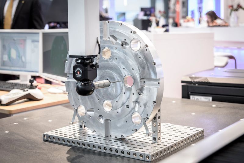 Die Control – Internationale Fachmesse für Qualitätssicherung – ist die weltweit wichtigste Informations- und Business-Plattform für alle Belange der industriellen Qualitätssicherung. (Schall Messen)