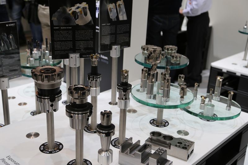 Komet auf der AMB 2014: Der innovative hi.aeQ-Planaufsteckfräser eignet sich hervorragend zum prozesssicheren Eck- und Planfräsen von Gusswerkstoffen (Bild: Böhm)