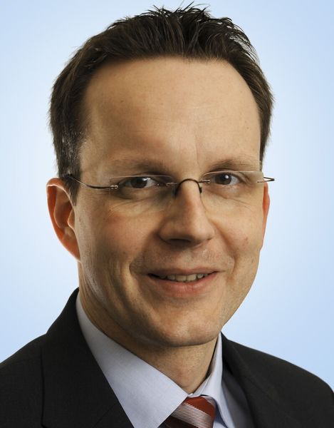 Olaf Götz von Lenze plädiert für Softwareunterstützung beim Energiesparen: „Es sind optimierte Bewegungsprofile, intelligente Komponentenwahl und ausgeklügelte Energieverteilungskonzepte, die den Energiebedarf – und damit gleichzeitig die Betriebskosten – senken können.“ (Bild: Lenze)