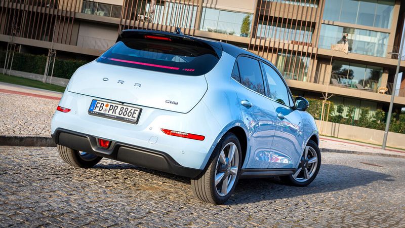 Und auch beim Reisegepäck muss man Abstriche machen. Der Kofferraum fasst lediglich 228 Liter. (Bild: Ora/Photography Schaarschmidt)