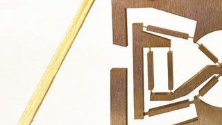 Aus einem einzigen Block herausgearbeitete Schwenkachse mit zusätzlicher Koppelkinematik zur Erhöhung der radialen Steifigkeit. (Bild: Henein)