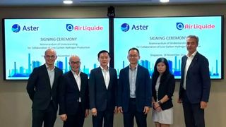 (L-R): From Aster - Kee Khoon Foo (Business Development Director); Andre Khor (Group CFO & Deputy CEO); Erwin Ciputra (Group CEO); From Air Liquide - Ilyong Park (CEO, East Asia Pacific); Tina Loke (CEO, Singapore); Michele Gritti (VP, Large Industries & Hydrogen Energy) (Source: Air Liquide)