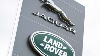 Jaguar Land Rover hat zum vierten Mal den Customer First Award verliehen. (Jaguar Land Rover)