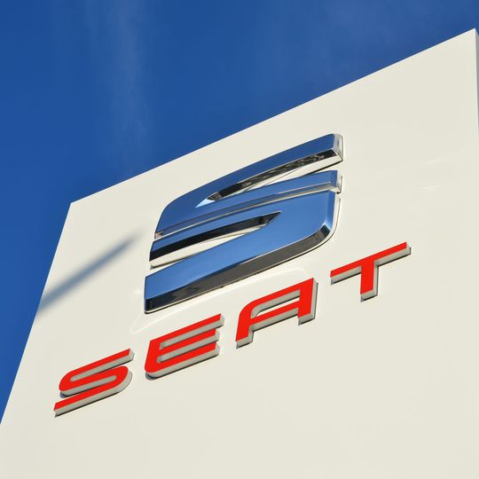 Der Seat-Handel soll sicher durch die Corona-Krise kommen, der Importeur schnürt daher ein vielfältiges Hilfspaket.(Bild:  Achter / »kfz-betrieb«)