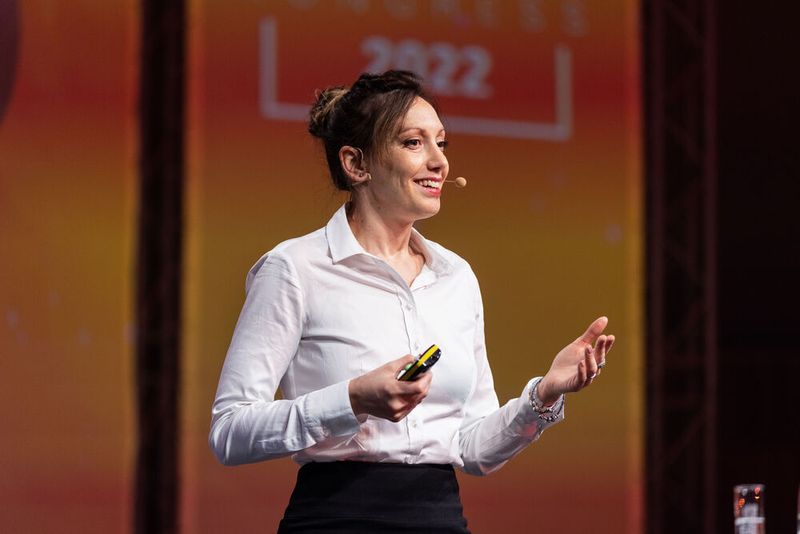 Mit STARFACE Produkten Mehrwerte schaffen; Productmanagerin Alexandra Neidhardt stellt die Vorteile und den Nutzen der STARFACE Produkte vor. (Bild: Starface)