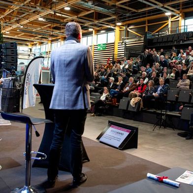 L’auditorium du Hall A du SIMODEC offre une capacité de 250 places, à la fois dans le salon et isolé de celui-ci. (Source : simodec@rochexpo.com)