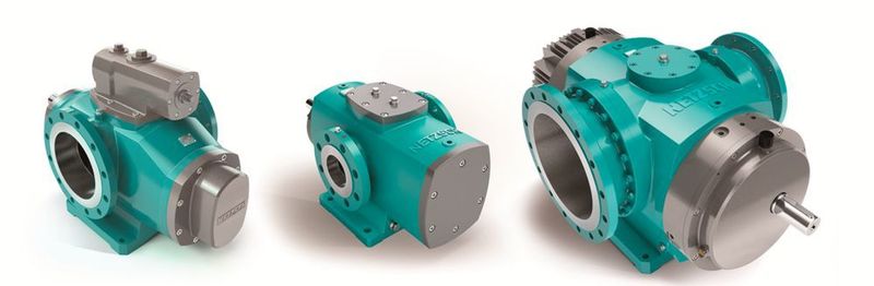 Speichertanks sind für ver-schiedenste flüssige oder gasför-mige Stoffe die übliche Lagerungs-form. Das Entleeren der Behälter kann jedoch insbesondere bei höher viskosen Medien schwierig sein und teure Restmengen hinterlassen. (Netzsch)