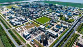Luftaufnahme der Covestro Integrated Site Shanghai (Bild: Covestro)