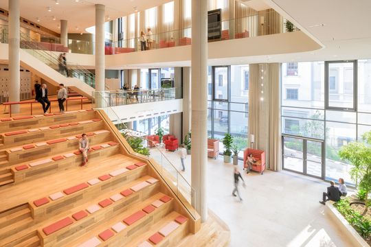 B-One: neue Arbeitswelten in der Berlin Hyp.(Bild:  Berlin Hyp/Franz Brück)