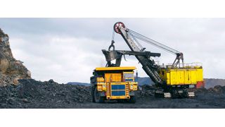 Ob Bergbau, Stahlerzeugung oder Papierherstellung: in bestimmten Industrien müssen Wälzlager widrigen Umgebungsbedingungen standhalten.  (Bild: Pixabay / Anatoliy Stafichuk)