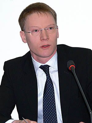 „Die Elektroindustrie wird auf längere Sicht für gesamtwirtschaftlichen Fortschritt sorgen.“ Dr. Andreas Gontermann, Chefvolkswirt des ZVEI. Bild: Steinmüller (Archiv: Vogel Business Media)