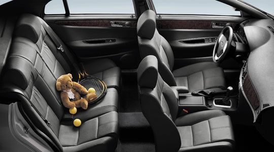 Mit einer Gesamtlänge von 4650 mm ist der Brilliance  BS4 für ein Mittelklasse-Fahrzeug ordentlich groß. (Archiv: Vogel Business Media)