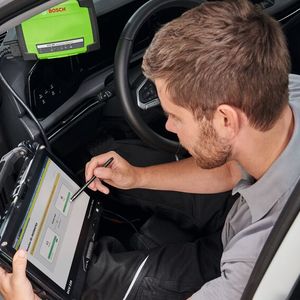 Für diese technisch komplexen Serviceaufgaben bietet Bosch mit dem Remote  Diagnostics Service (RDS) schnelle Unterstützung. (Bild:  Bosch)