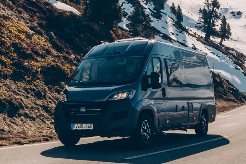 Auch das Schwesterfabrikat Sunlight fertigt einen Camper auf dem Ducato-Chassis. (Sunlight)