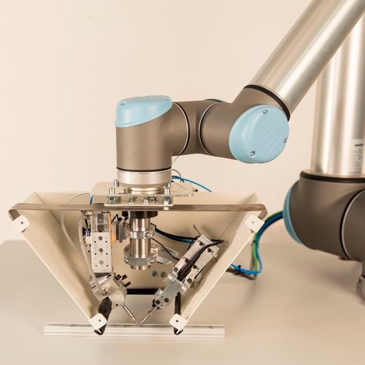 Mit dem automatisierten Löten können Unternehmen leichter hohe Qualitätsanforderungen an den Prozess erfüllen. (Fraunhofer-IPA)
