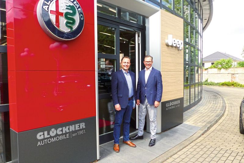 Die neuen Geschäftsführer: (v. li.) Nikolaus und Adrian Glöckner.  (Bild: Autohaus Glöckner)