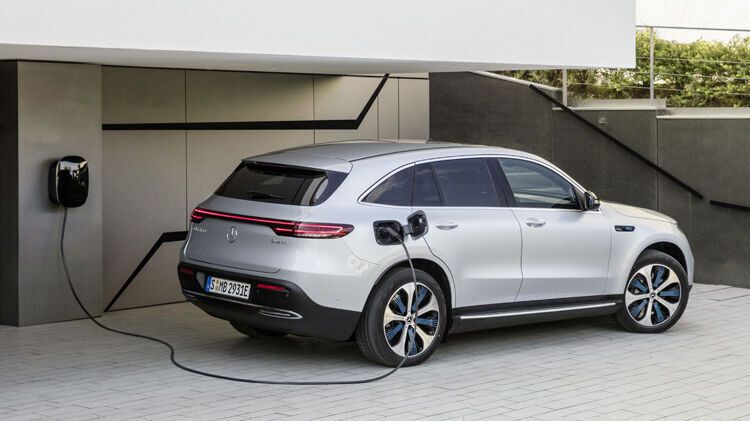 Die neue E-Auto-Förderung ist für Eigenheimbesitzer interessant.(Bild:  Daimler AG)