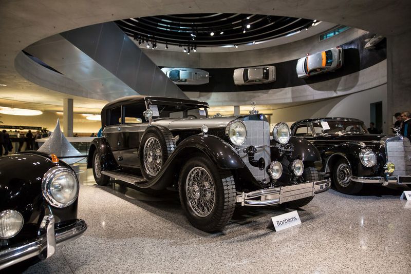 Das Mercedes-Benz-Museum bietet einen Überblick über die Automobilgeschichte von den Anfängen bis heute. (Daimler)