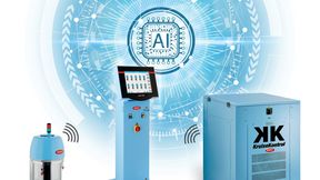 Elementy systemu Loadmatik do zautomatyzowanego transportu granulatu: jednostka sterująca One Wire 6 Plus (w środku), separator ssący X-Loader (po lewej) oraz regulator prędkości Kruise-Kontrol (po prawej). (Bild: Moretto)