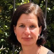 Dr. Sophie Hundertmark ♥ e-commerce magazin