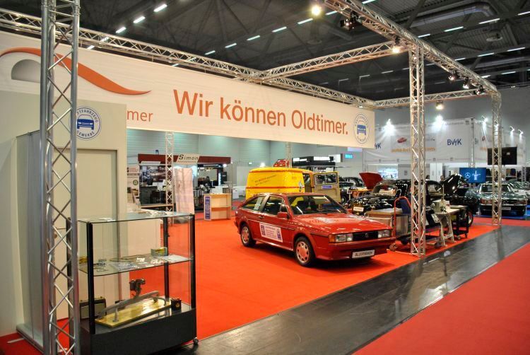 Der Zentralverband Deutsches Kraftfahrzeuggewerbe (ZDK) und die TAK waren in Köln mit einem eigenen Stand vertreten. (Dominsky)