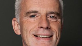 Rainer Gebhardt, Projektleiter der Arbeitsgemeinschaft Additive Manufacturing im VDMA: „„In unserem Arbeitskreis Automatisierung arbeiten Hersteller von AM-Anlagen, industrielle Anwender, Anbieter von Software- und Automatisierungslösungen sowie Vertreter aus der Wissenschaft zusammen.“ (VDMA)