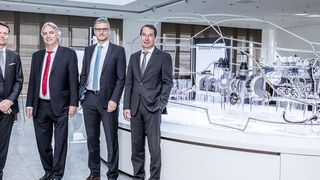 Mit dem strategischen Partner IBM und dem Aufbau einer digitalen Plattform legt Schaeffler das Fundament für die Verarbeitung großer Datenmengen zur datenbasierten Wertschöpfung. (www.rui-camilo.de)