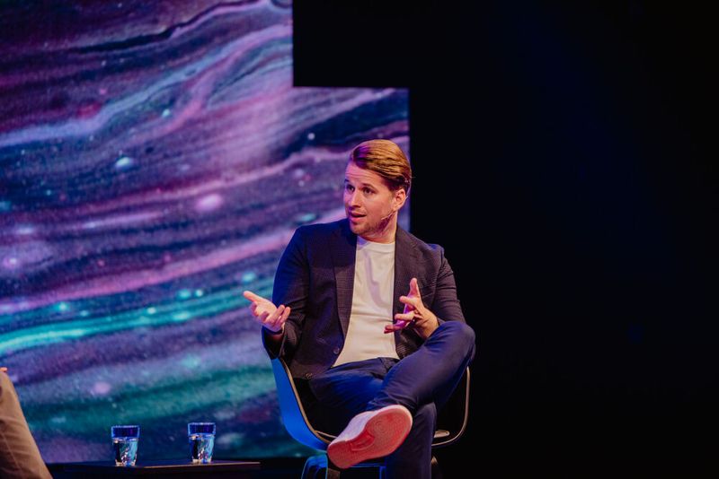 d.velop-Vorstand Sebastian Evers bei der Paneldiskussion  (Bild: d.velop)