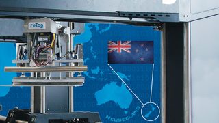 Fonterra vertaut bei der Palettierung auf Roboter von Roteg aus Dortmund. (Roteg)