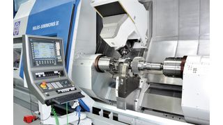 Bild 1: Die Schrägbettmaschine in der Version N30MC mit Universal-Dreh-Bohr-Fräskopf mit HSK63-Hochgeschwindigkeitsspindel. (Bild: Niles-Simmons)