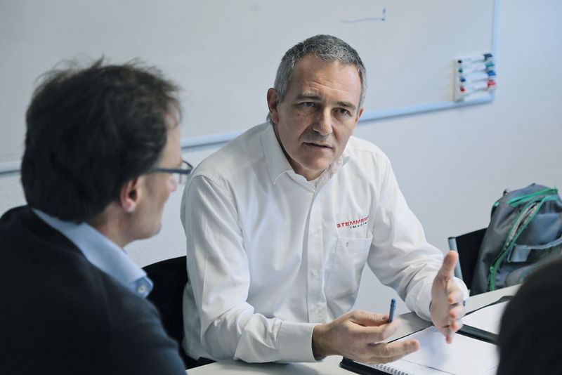 «Wir müssen hochautomatisieren und damit Kosten senken, damit wir gegen den Rest der Welt bestehen können.» Claudio Sager, Managing Director Stemmer Imaging AG (Bild: SMM)