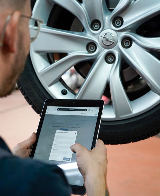 attribut-kfzpilot-reifen2 (attRiBut GmbH)