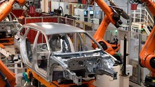 Die Robotik entwickelt sich laut VDMA rasant. Nicht nur im Automobilbau. Damit auch KMU nicht ins Hintertreffen geraten, hat der Bereich VDMA-Robotik drei neue Vorstandsmitglieder berufen, die sich auskennen. (dressel)