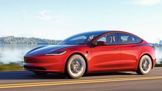 Die Karosserie des Viertürers erhält einen aerodynamischen Feinschliff, der den cW-Wert auf 0,219 senken soll. (Bild: Tesla)