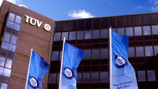 TÜV Süd und ESPEC testen in Zukunft gemeinschaftlich die Sicherheit verschiedener Batteriesysteme. (Foto: TÜV Süd)