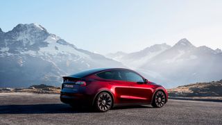 Das nächste Modell von Tesla soll weniger als 25.000 Euro kosten. Angeblich ähnelt es dem Model Y.  (Bild: Tesla)