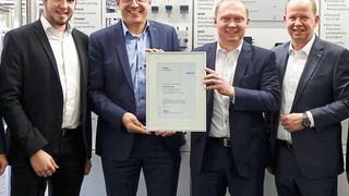 Der Automatisierungsspezialist Festo und der Technikhändler Conrad beschließen enge Zusammenarbeit. (Festo)